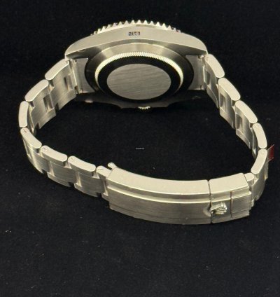 Rolex Submariner Date Full Stickersbut Back Case And White Tag