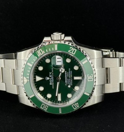 Rolex Submariner Date Full Stickersbut Back Case And White Tag