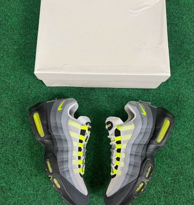 Nike Air Max 95 Sp Men Sz 9 Neon Yellow Volt Black Patch