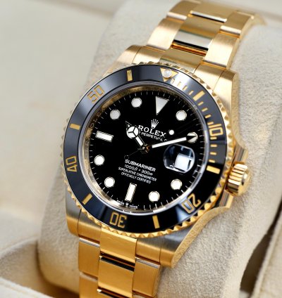 Rolex Submariner Date Full Yellow Gold