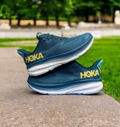 Hoka Clifton 9 Navy Blue Sneakers