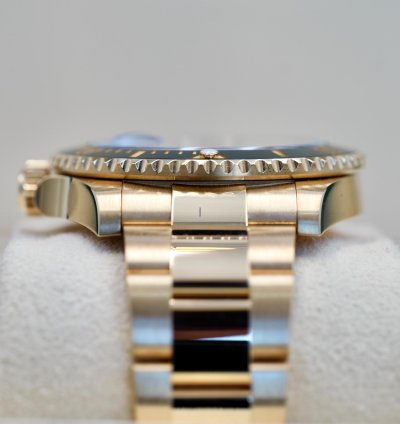 Rolex Submariner Date Full Yellow Gold