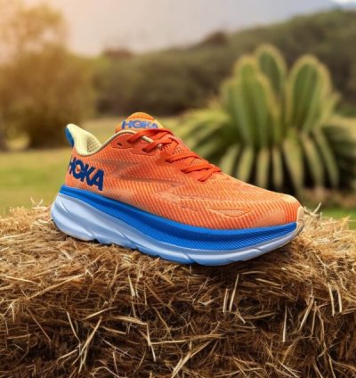 Hoka One Clifton 9 Navy Red Sneakers