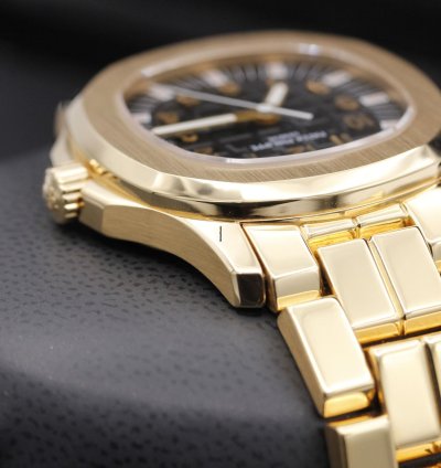 Patek Philippe Aquanaut 5066 1j