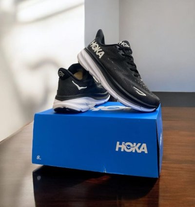 Hoka One One Clifton 9 Black Sneakers