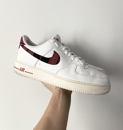 Steal Nike Air Force 1 07 Lv8 Christmas- Size 12