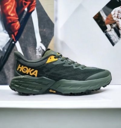 Hoka One One Speedgoat 5 Sneakers
