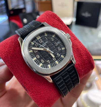 Patek Philippe Aquanaut 5066a Automatic Box And Hang Tags Preowned Mint