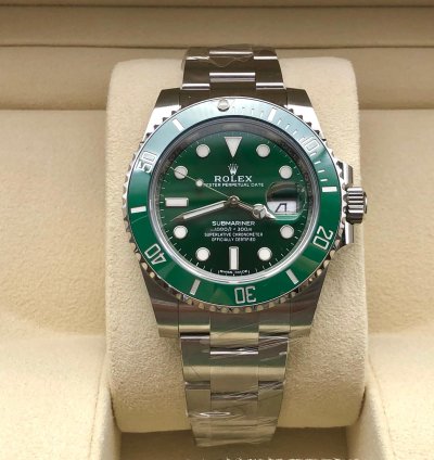 Rolex Submariner Date Hulk Green Dial