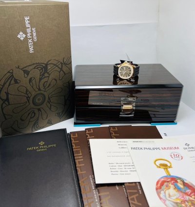 Patek Philippe Aquanaut 5068r Rose Gold Original Factory Diamond Set