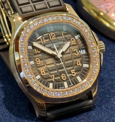 Patek Philippe Aquanaut 5068r Rose Gold Original Factory Diamond Set