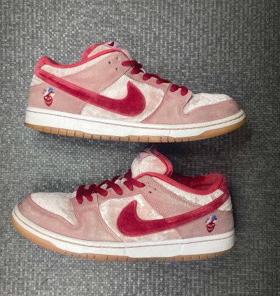 Strangelove Dunk Low Sb Valentines Day