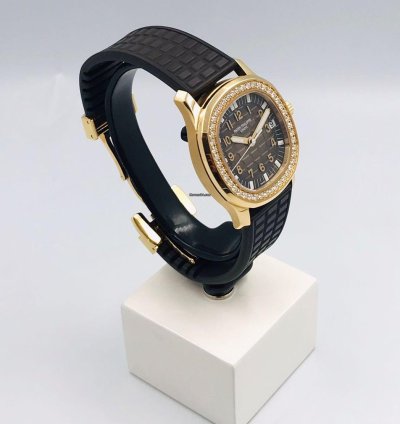 Patek Philippe Aquanaut 5068r-001