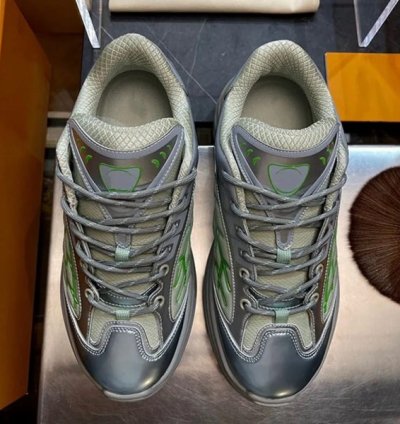 Louis Vuitton Lv Discovery Lace Up Silver Green Sneakers