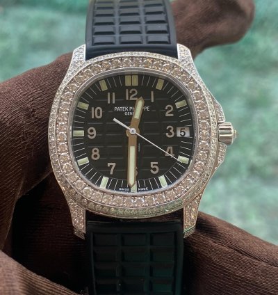 Patek Philippe Aquanaut 5069g-001