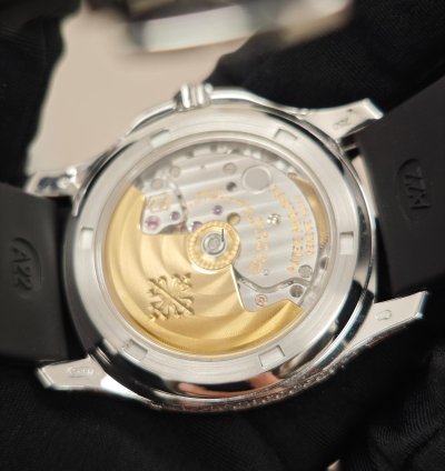 Patek Philippe Aquanaut 5069g-001