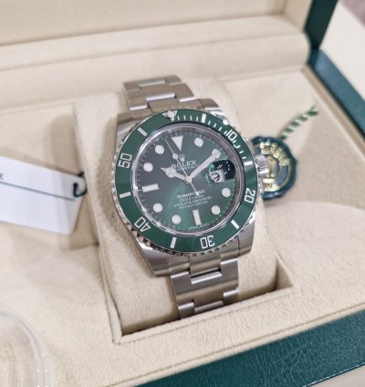 Rolex Submariner Date Hulk Unworn Full Stickers Barcode 2019 Full Set Eu Watch