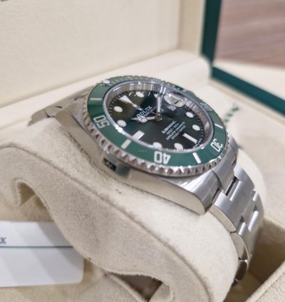 Rolex Submariner Date Hulk Unworn Full Stickers Barcode 2019 Full Set Eu Watch