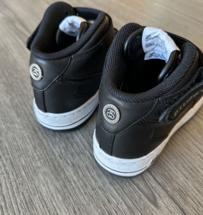 Study Nike Air Force 1 Mid