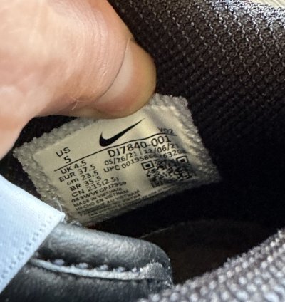 Study Nike Air Force 1 Mid