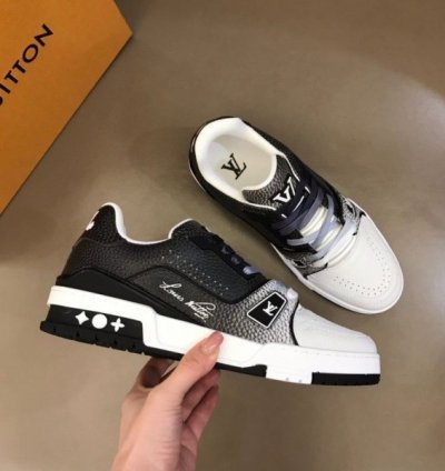 Louisvuittion Trainer Double Tone Sneakers