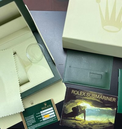Rolex Submariner Date Kermit Italia Nuovo New Full Set Stikered Plastiche