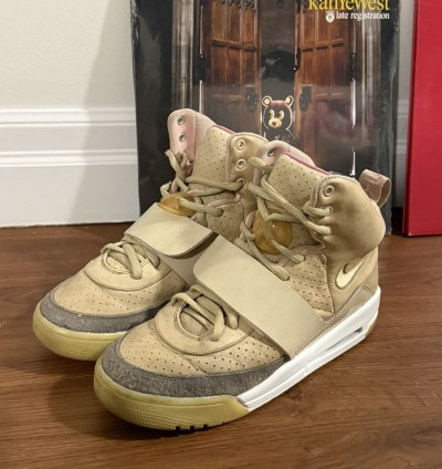 Nike Air Yeezy 1 Net Tan Size 9