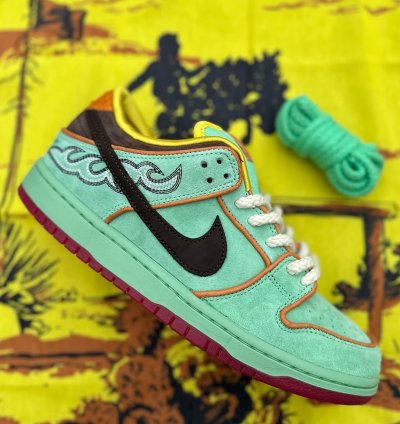 Nike Sb Dunk Low Rodeo Tourmaline