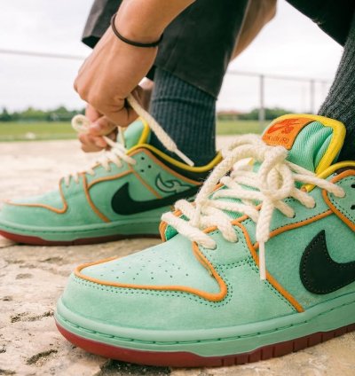 Nike Sb Dunk Low Rodeo Tourmaline