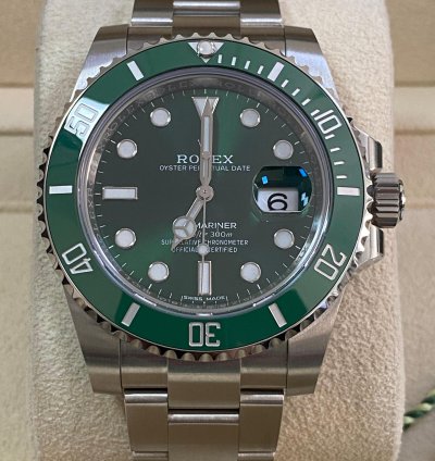 Rolex Submariner Date New 2020 Full Set Submariner Date Hulk Discontinued Model New Style Card