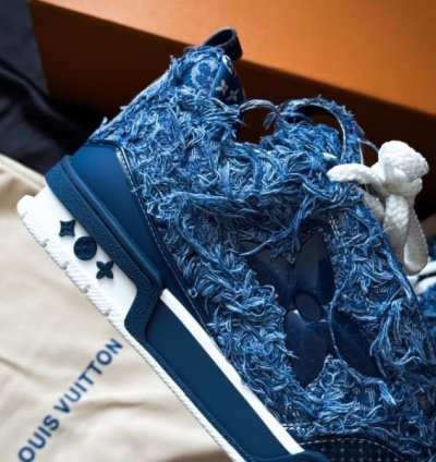 Louisvuitton Skate Blue Sneakers