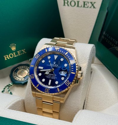 Rolex Submariner Date New 2022 Yellow Gold Sunburst Blue Dial Ceramic Bezel