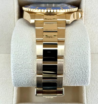 Rolex Submariner Date New 2024 Submariner Bluesy 41mm 126618lb Yellow Gold Blue Dial