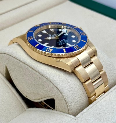 Rolex Submariner Date New 2024 Submariner Bluesy 41mm 126618lb Yellow Gold Blue Dial