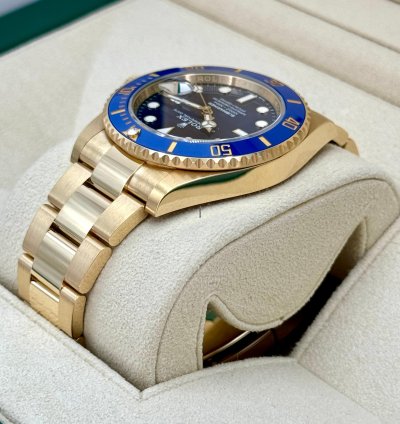 Rolex Submariner Date New 2024 Submariner Bluesy 41mm 126618lb Yellow Gold Blue Dial