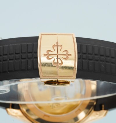 Patek Philippe Aquanaut 5164r Travel Time 18k Rose Gold Boxes Papers