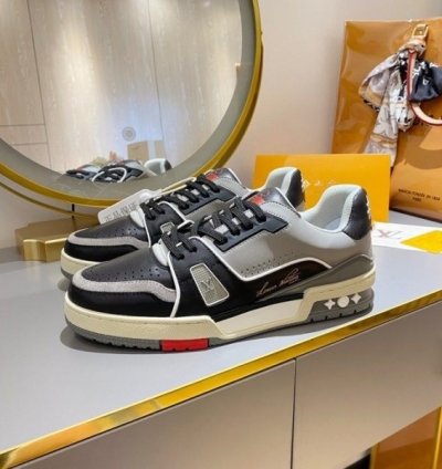 Louisvuitton Trainer Sneaker Grey Black Sneakers
