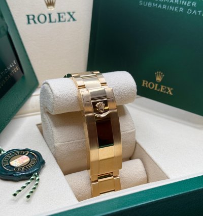 Rolex Submariner Date New 2025 Yellow Gold Sunburst Blue Dial Ceramic Bezel