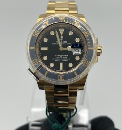 Rolex Submariner Date New Complete Set