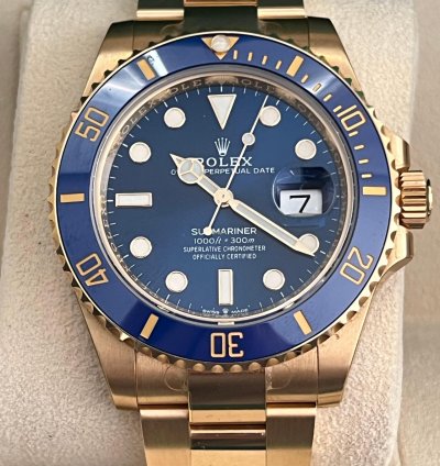 Rolex Submariner Date New Unworn Full Sticker 126618lb Yellow Gold