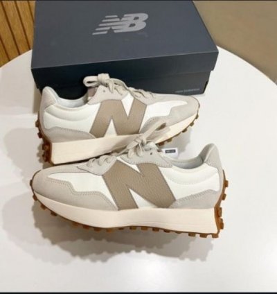 Ne W Balance 327 Moonbeam Drift Wood Running Shoes