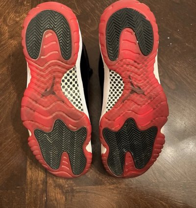 Air Jordan 11 Retro Playoffs Bred