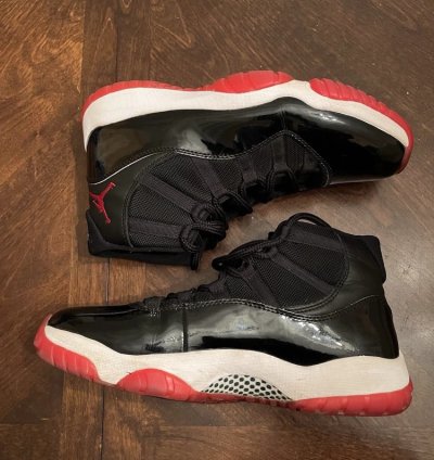 Air Jordan 11 Retro Playoffs Bred