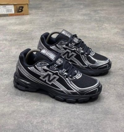 Ne W Balance 740 Black Running Shoes