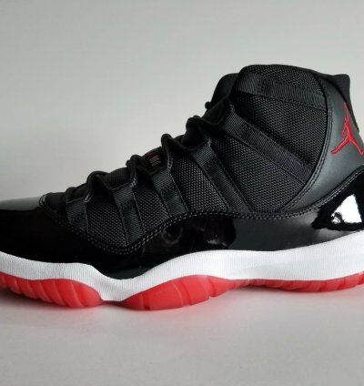 Air Jordan 11 Retro Playoffs Bred