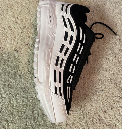 Nike Comme Des Gar Ons Air Max 2 5