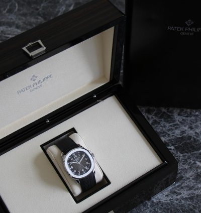 Patek Philippe Aquanaut 5167 1a-001 - 09 2020 - Patek Service 03 2023 - Like New