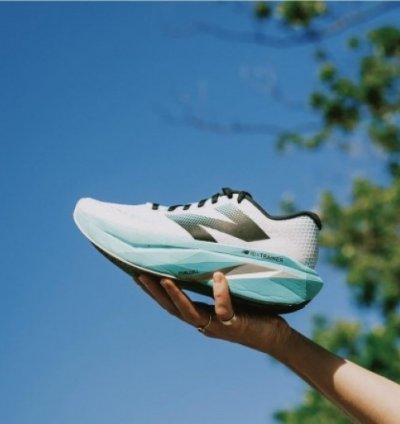 Ne W Balance Supercomp Trainer V3 Running Shoes