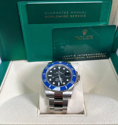 Rolex Submariner Date Oyster Perpetual 41mm 18k White Gold Black Dial Ceramic Blue Bezel 126619lb