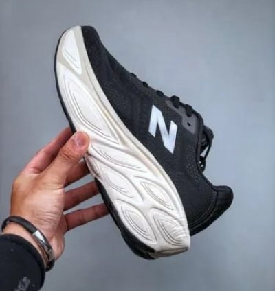 Newbalace Fresh Foam X More Evoz V5 Black White Running Shoes